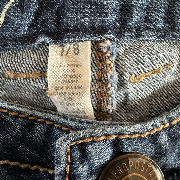 Aeropostale Blue Jeans 7/8 GUC - Picture 4 of 7